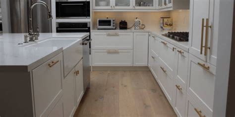 Base cabinet 15 inch features easier access than traditional framed cabinets and comes in a ready to assemble and install configuration. Modern Kitchen Cabinets | European Style Modern Cabinets ...