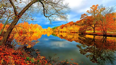Mountains Tag Colorful Fall Hills Mirrored Leaves Lake Peaceful Clouds Lovely Nice Autumn