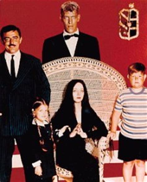 ( addams family/twilight crossover) morticia and gomez addams not only have three children but four. The Addams Family Coloring Pages - Learny Kids