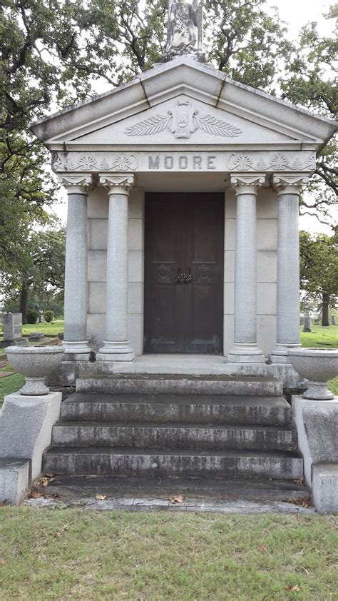 Cozy In Texas Fort Worth Oakwood Cemetery Saints And Sinners Tour