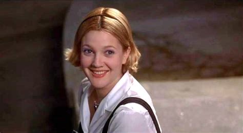Movie And Tv Cast Screencaps Drew Barrymore As Julia Sullivan The Wedding Singer 1998 53