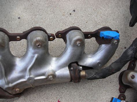 Sold 99 2000 F Body Exhaust Manifolds With Egr Tube Ls1tech Camaro