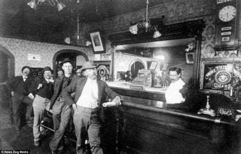 19th Century Photos Reveal The World Of Wild West Saloons Old West