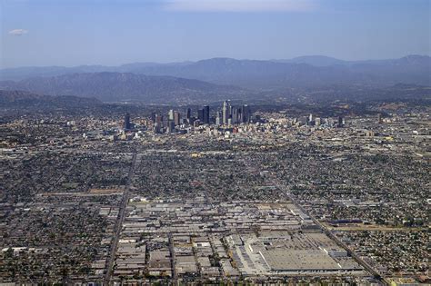 La Skyline Pict7358 Aerial View Of Downtown Los Angeles L Flickr