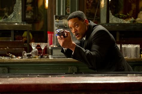 ‘men In Black 3 With Will Smith And Tommy Lee Jones The New York Times