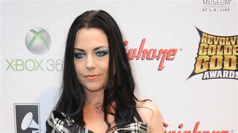 Evanescence Star Expecting First Child