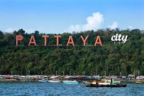 This is an average size town with about 20 buildings. Pattaya? Coba 5 Aktivitas Seru di Kota Ini! | Yuktravel Blog