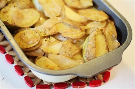 Die kartoffeln gründlich unter kaltem wasser abbürsten und in salzwasser in ca. What Veggies Eat: Kartoffel-Kohlrabi-Auflauf vegan