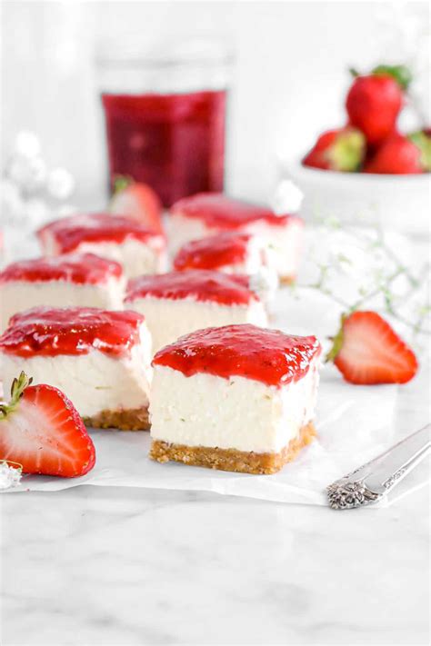 No Bake Strawberries And Cream Cheesecake Bars Bakers Table