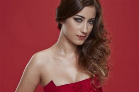 Hazal Kaya Musa Uzunlar Ile Ayn Dizide Oynayacak