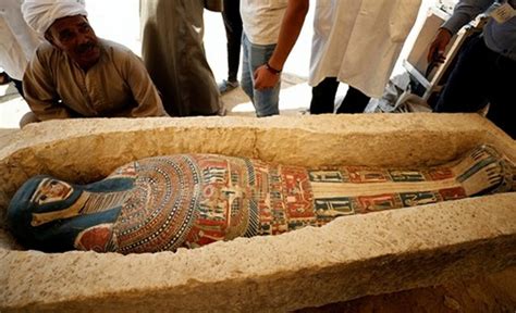 Egypt Opens Two Ancient Pyramids And Unveils Newly Found Sarcophagi And Mummies Ancient Pages
