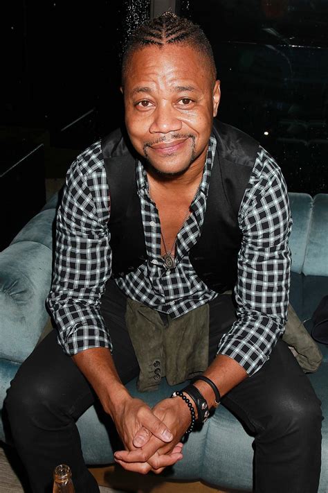Cuba Gooding Jr Accused Of Groping Woman In Nyc Bar Turns Himself In To Police