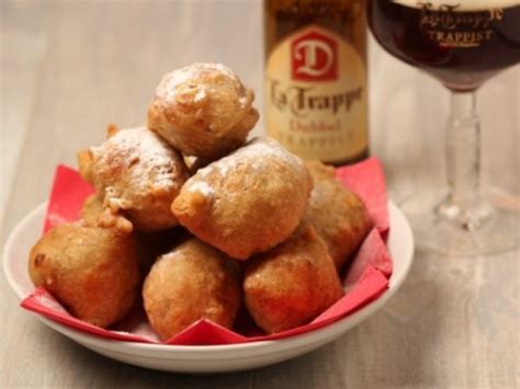Oliebollen Smoutebollen met verse gist en bier