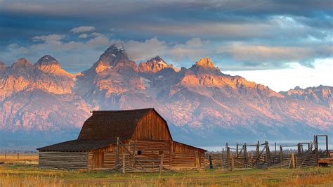 4 Reasons To Visit Jackson Hole Wyoming