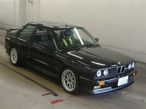 The information you provide to black book, excluding your credit score, will be shared with bmw and a bmw dealership for the. Car of the Day - 18/07/13 - E30 BMW M3 | JDMAuctionWatch