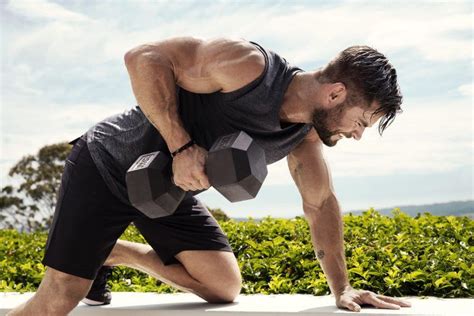 Chris hemsworth's ultimate iso workout. Get As Fit As Chris Hemsworth With His Fitness App Centr ...