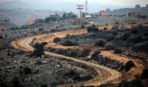 מדינה השוכנת במזרח התיכון, הגובלת מצפון למדינת ישראל, ודרומית־מערבית לסוריה. גורמים אמריקאים לצבא לבנון: הימנעו מהתערבות במידה ויפרוץ ...