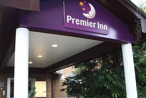 The Welcoming Entrance To The The Premier Inn A23 Airport Way Gatwick