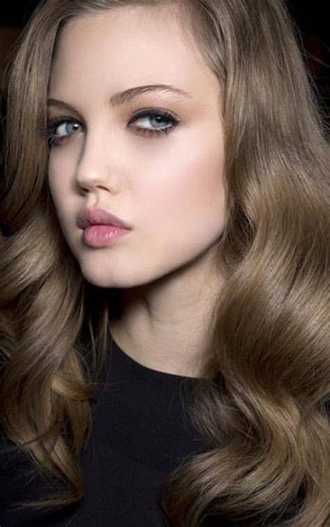 Ash brown hair gives fresher better looks to women with both long and short hair. 4 Reasons Why Your Ash Brown Hair Color Does Not Last ...