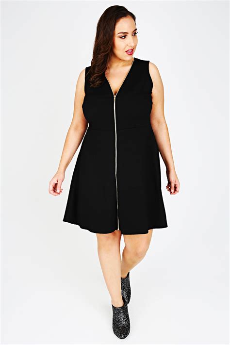 black textured sleeveless skater dress with zip front plus size 14 16 18 20 22 24 26 28 30 32