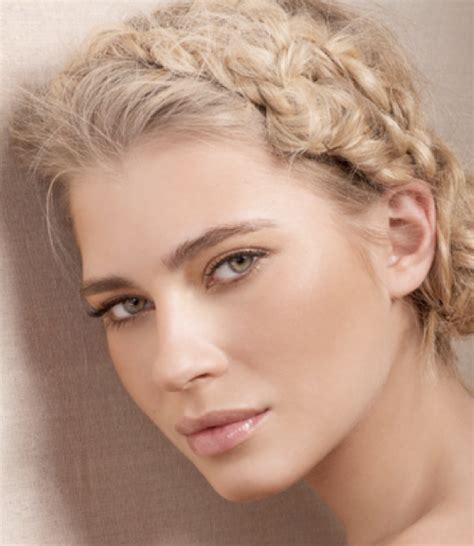 Ideal Wedding Hairstyles And Makeup Ideas For Blondes