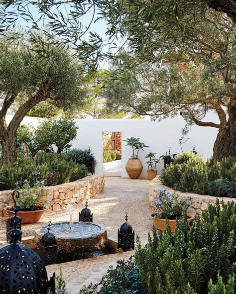 36 The Best Mediterranean Garden Design Ideas Mediterranean Garden