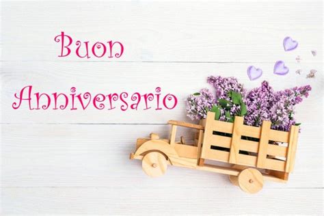 Con immagine di mazzo di fiori con. Buon anniversario di matrimonio, 7 immagini belle per gli auguri | Immagini di anniversario di ...