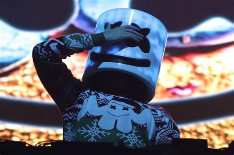 The Only Time Marshmello Takes Off His Mask In Public