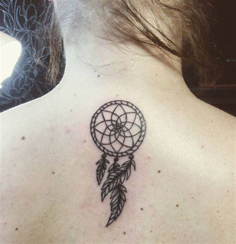 Dövme, tattoo, dövme fikirleri hakkında daha fazla fikir görün. Das Traumfänger Tattoo und seine Bedeutung + Ideen für alle Körperstellen (With images ...