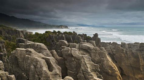 Beam in the latest star trek updates! Punakaiki - Bing Wallpaper Download