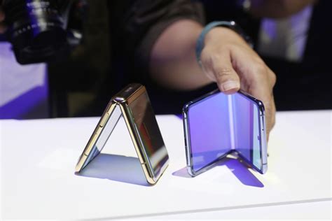Maybe you would like to learn more about one of these? Samsung Galaxy Flip 3, Fold 3 Launch Date, Specs and More ...