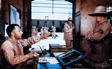 * henri „papillon charrière (charlie hunnam) wird im frankreich der 30er jahre zu unrecht wegen mordes verurteilt und muss seine lebenslange haftstrafe in der berüchtigten strafkolonie st. Tauriņš (Papillon) | Filmas oHo.lv