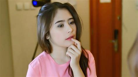 prilly latuconsina ledek penyebar foto bugil miripnya showbiz