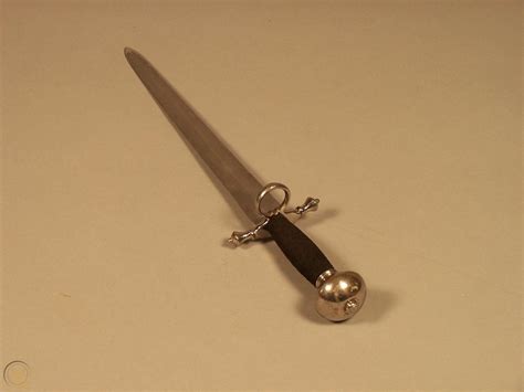 Replica Medieval Parrying Dagger Includes Scabbard 17 Circa 1580s