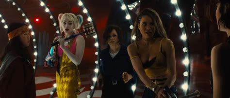 Birds Of Prey Trailer Shows All The Ladies Kicking Butt Together The Mary Sue