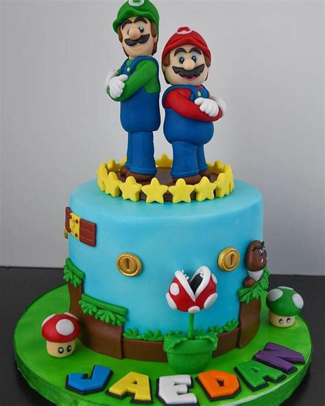 This is one of last weeks cake. Super Mario Brothers cake - cake by Phey - CakesDecor