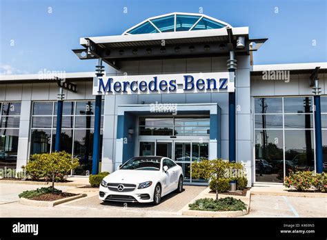 Mercedes Benz Dealership Stock Photos And Mercedes Benz Dealership Stock
