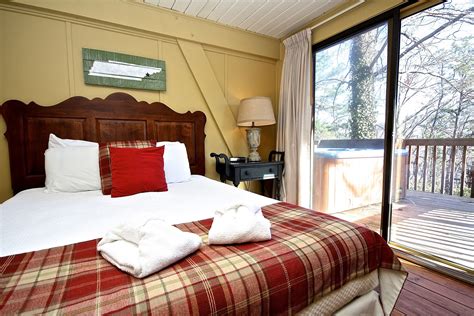 Perfect for a romantic getaway or honeymoon in gatlinburg, parkside cabin rentals offers a great selection of 1 bedroom cabins in gatlinburg. Suite One - a 1 bedroom cabin in Gatlinburg,Tennessee ...