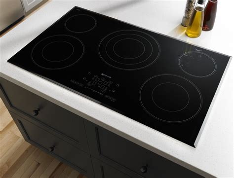 Eliminating the need for a hood, this jenn air gas cooktop with downdraft features a three speed jx3™ downdraft ventilation system that pulls smoke, steam, and odors from the air as soon as they. JEC4536BS | Jenn-Air 36" Electric Cooktop w/Touch Controls ...