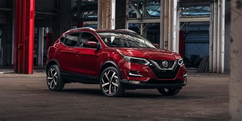 Apple carplay and android auto are now standard. 2020 Nissan Rogue Sport Review, Pricing, and Specs