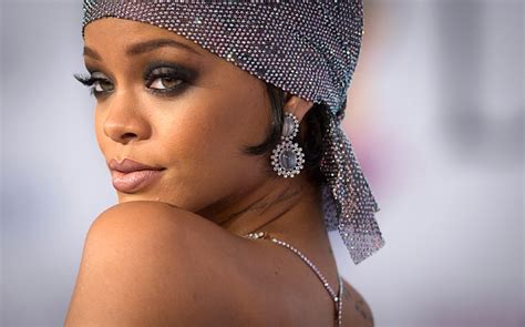 Rihannas Brave Domestic Violence Interview Is A Triumph For Women