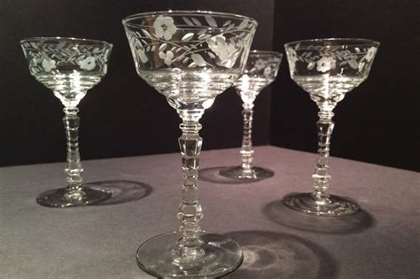 One 1 Vintage Libbey Rock Sharpe 3005 Etched Champage Coupe Glass Glassware Barware Stemware