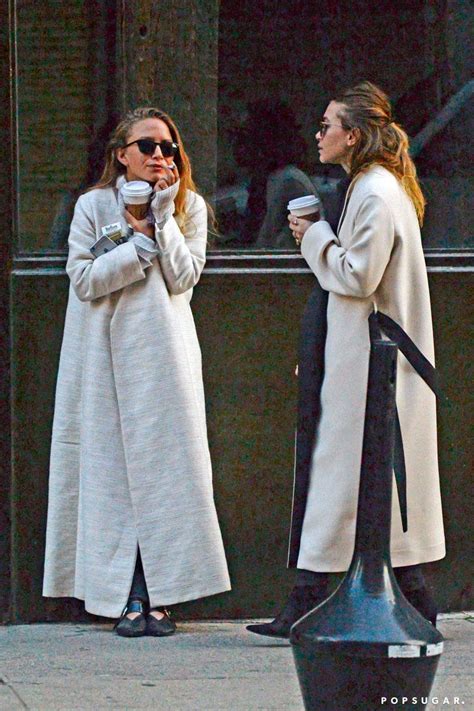 Pin For Later Mary Kate Olsen Shows Off Her Wedding Ring During A