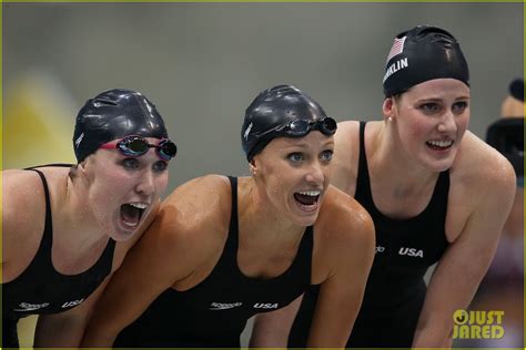 Us Womens Swimming Team Wins Gold In 4x200m Relay Photo 2695457 Photos Just Jared