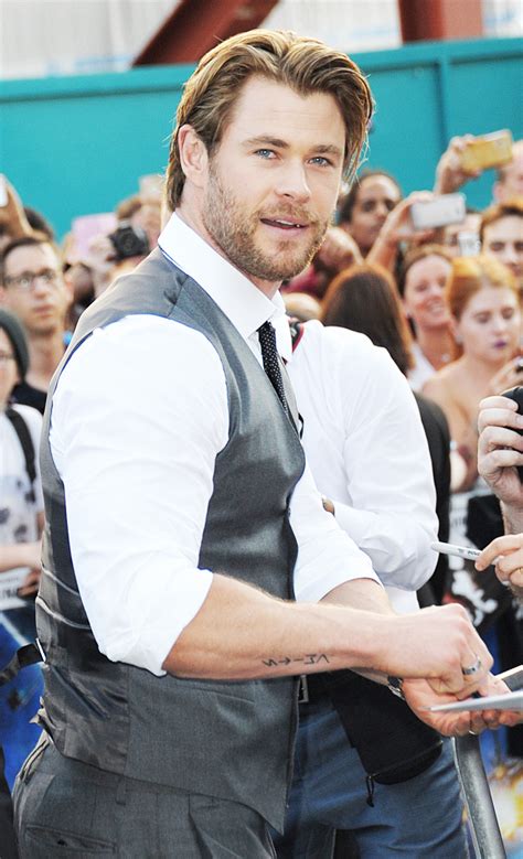 Chris Hemsworth Named Peoples Sexiest Man Alive 2014 Gallery