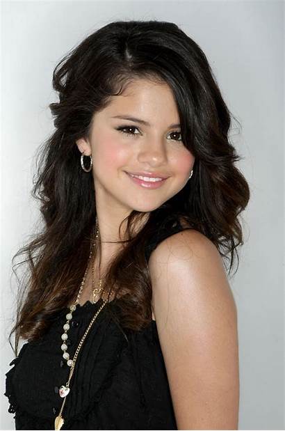 Selena Gomez Wallpapers