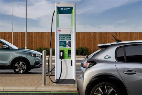 Gridserve Electric Highway Promises 350kw Charging Hubs Across