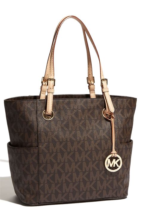 √ Michael Kors Logo Signature Tote