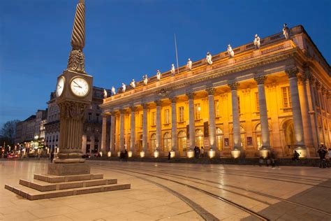 A Wine Lovers Guide To The City Of Bordeaux Opening A Bottle