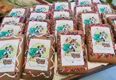 Recipe Disneylands Gingerbread Cookies Recipe Holiday Gingerbread Cookies Ginger Bread
